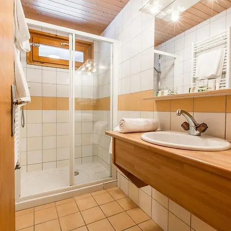 Les Bruyeres Szálloda 3*