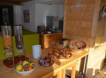 Les Bruyeres فندق مورزين