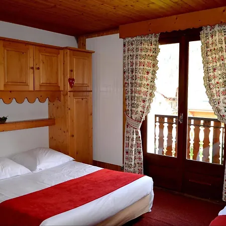 Les Bruyères Hotel 3*